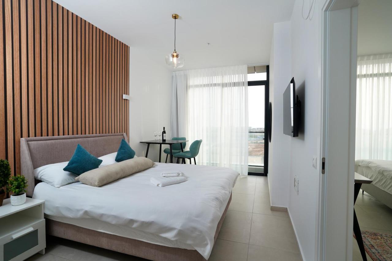 Hi-Yam Seaview Apartments & Suites - יש ממ"ד Bat Jám Kültér fotó