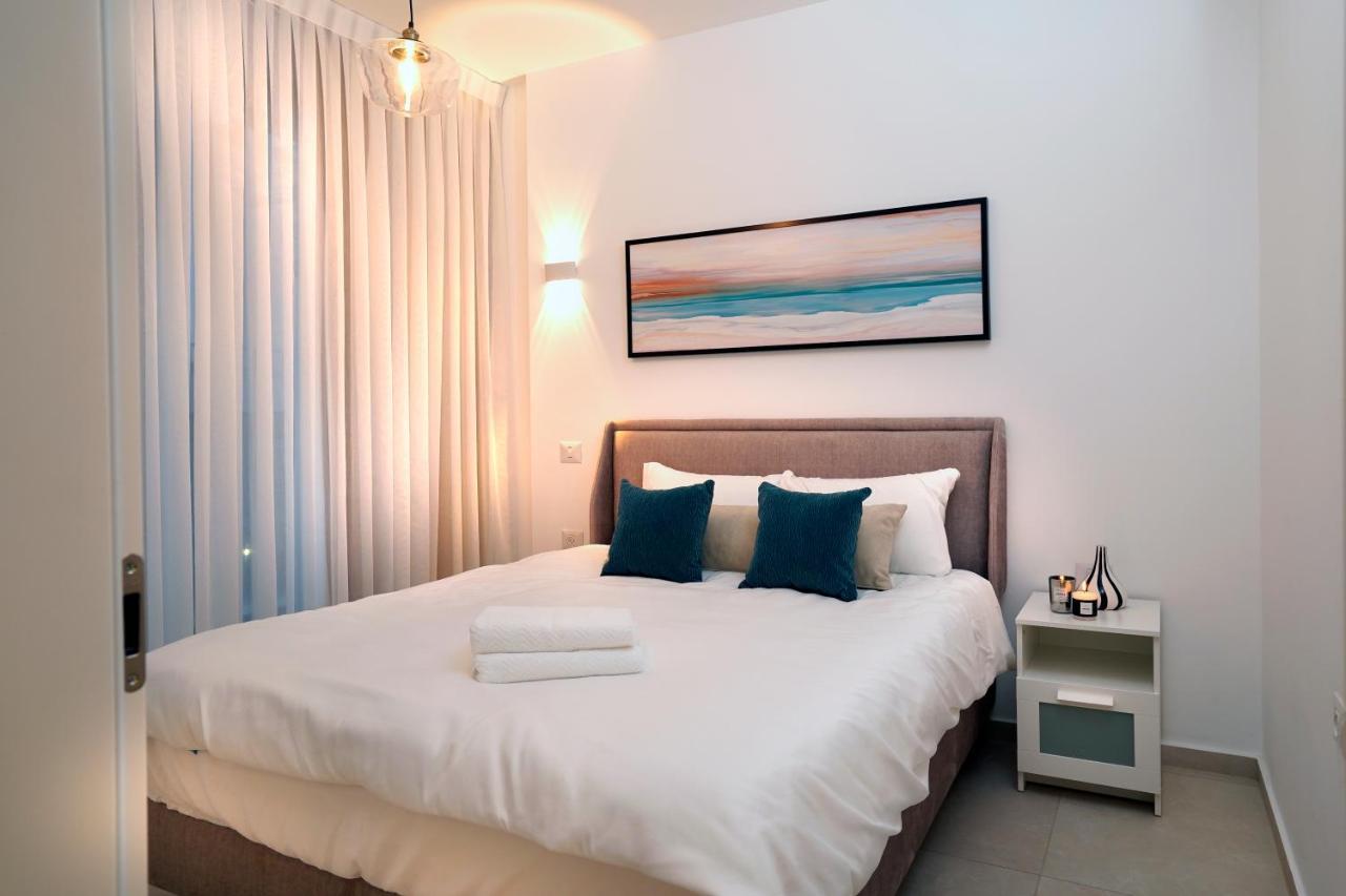 Hi-Yam Seaview Apartments & Suites - יש ממ"ד Bat Jám Kültér fotó