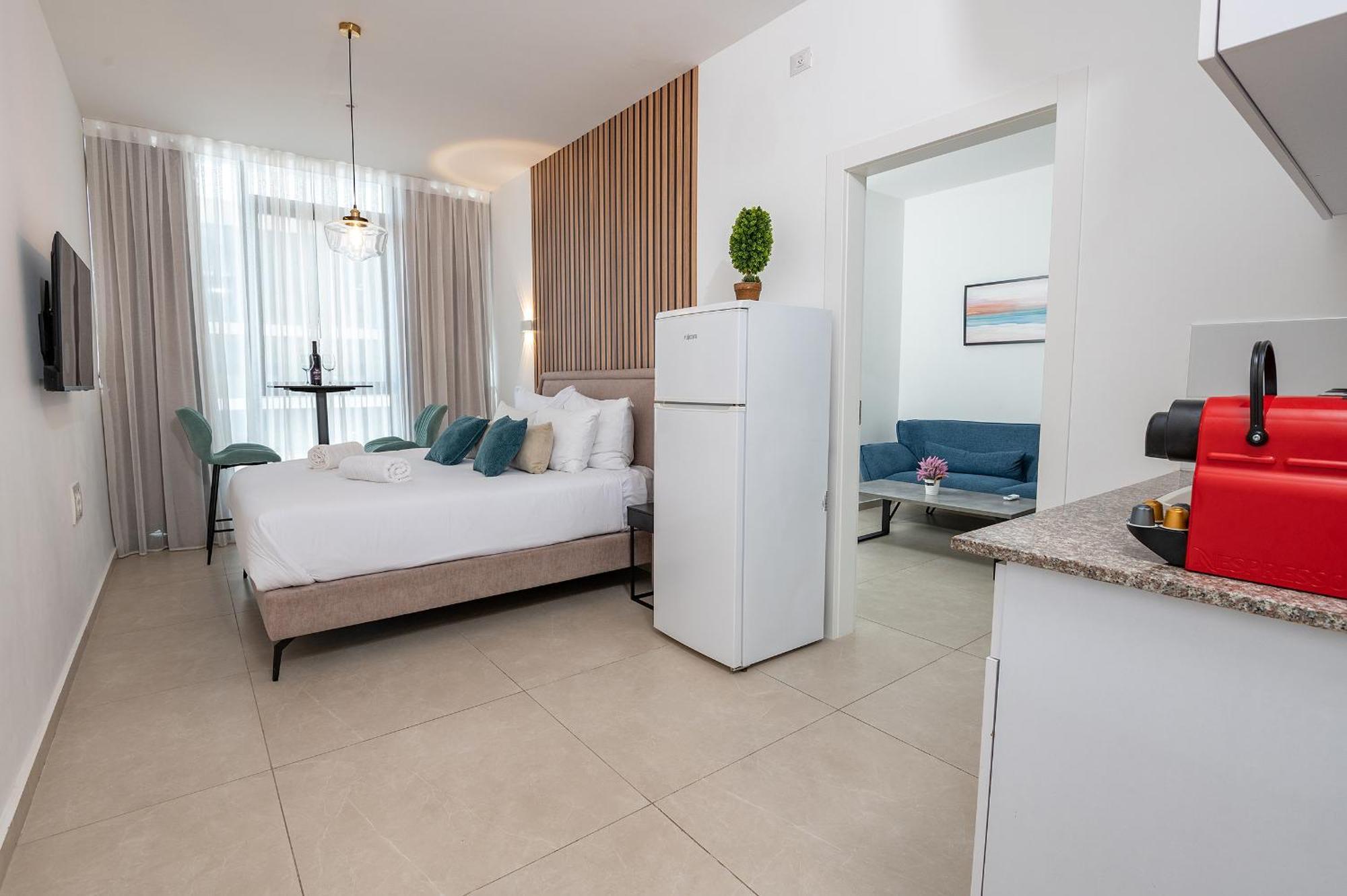 Hi-Yam Seaview Apartments & Suites - יש ממ"ד Bat Jám Kültér fotó